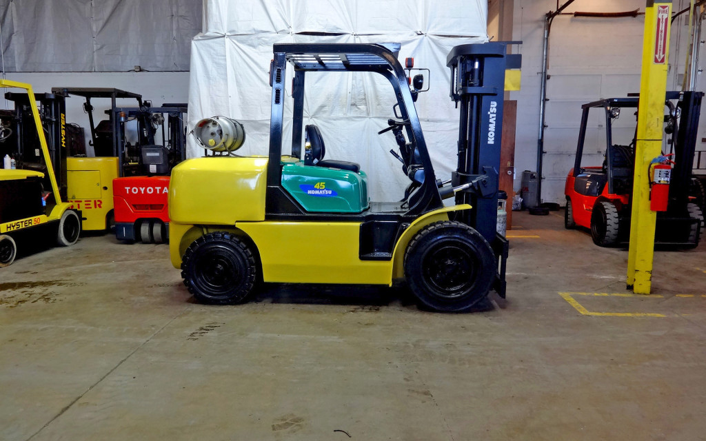  2005 Komatsu FG45T-8 Forklift on Sale in Chicago