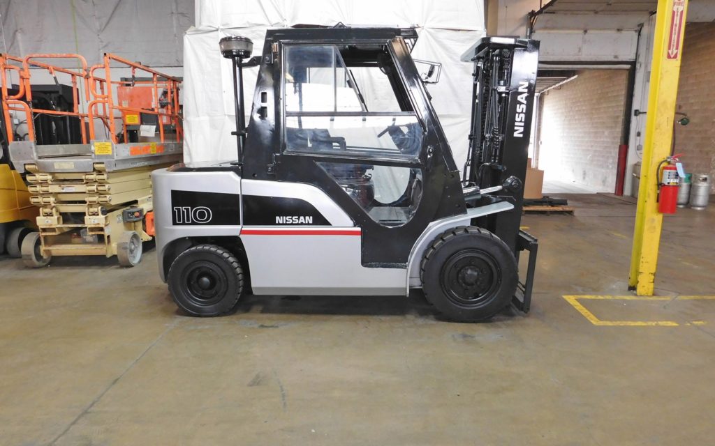  2011 Nissan PFD110Y Forklift On Sale In Chicago