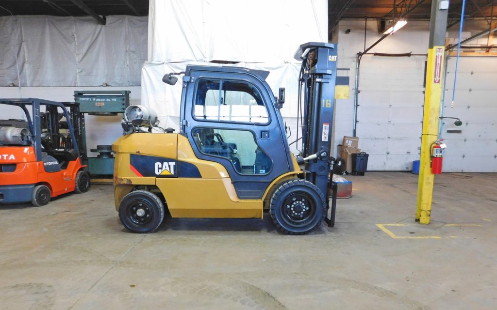  2014 Caterpillar GP55N1 Forklift on Sale in Chicago